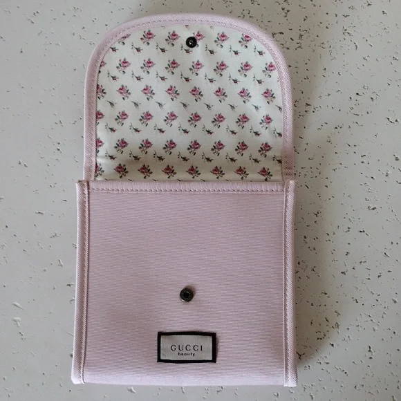 Gucci beauty pouch - Picture 1 of 14